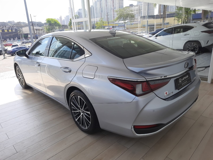 lexus es 300h 2.5 16v hibrido cvt 4p automatico 2025