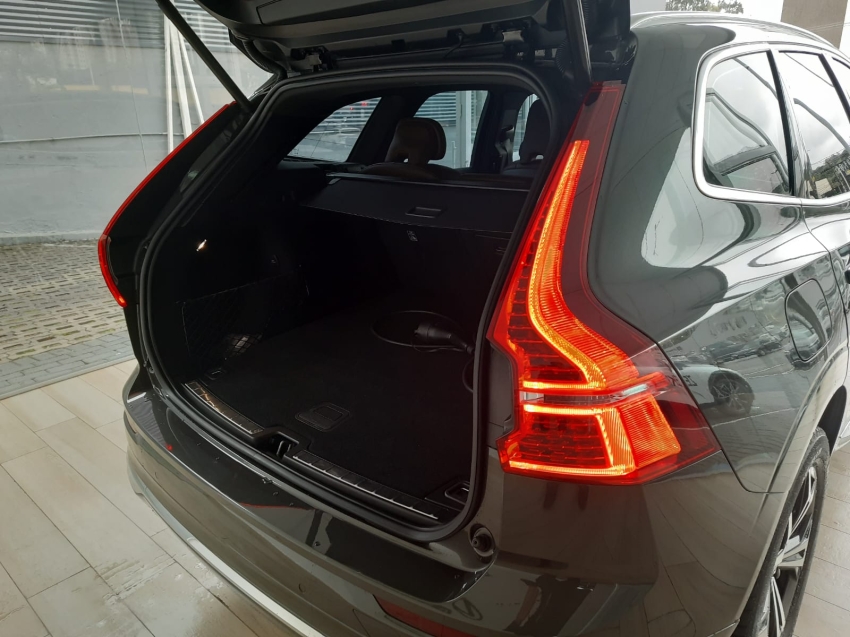 volvo xc60 2.0 t8 recharge inscription awd geartronic hibrido 4p automatico 2022