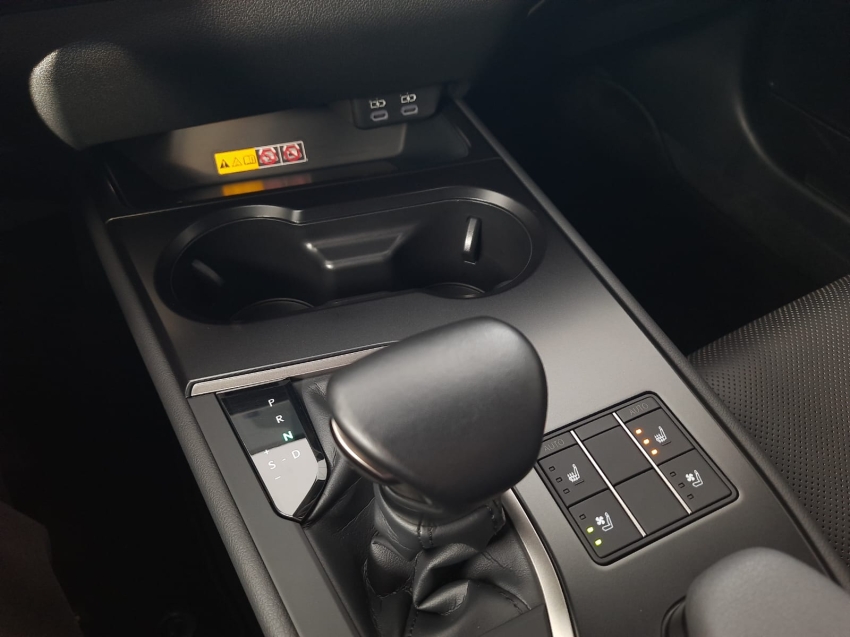 lexus ux 250h 2.0 vvt-i hybrid luxury cvt hibrido 4p automatico 202424