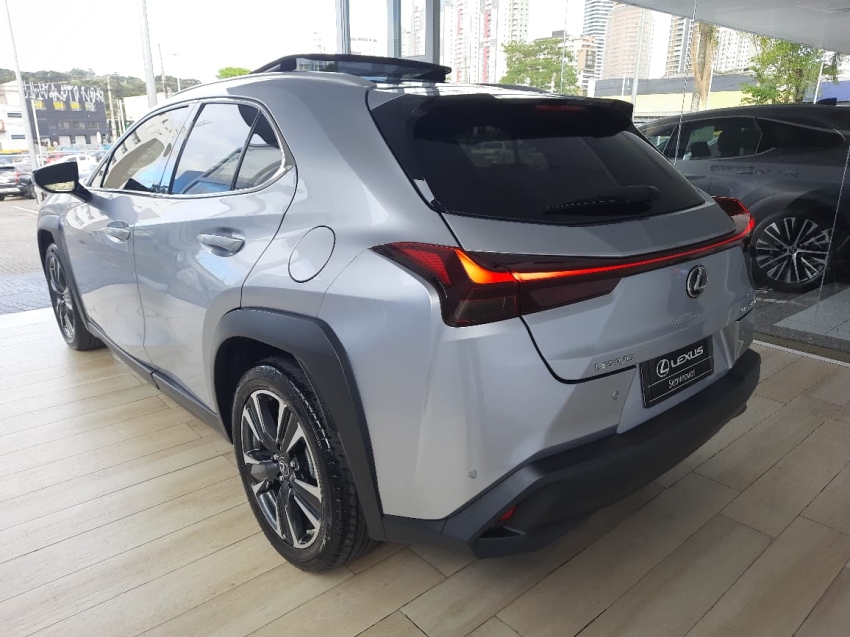 lexus ux 250h 2.0 vvt-i hybrid luxury cvt hibrido 4p automatico 20244