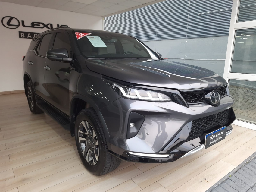 toyota hilux sw4 2.8 d-4d turbo diesel diamond 7l 4x4 automatico 4p 2024