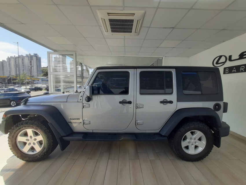 jeep wrangler 3.6 sport 4x4 v6 12v gasolina 2p automatico 4p 20153