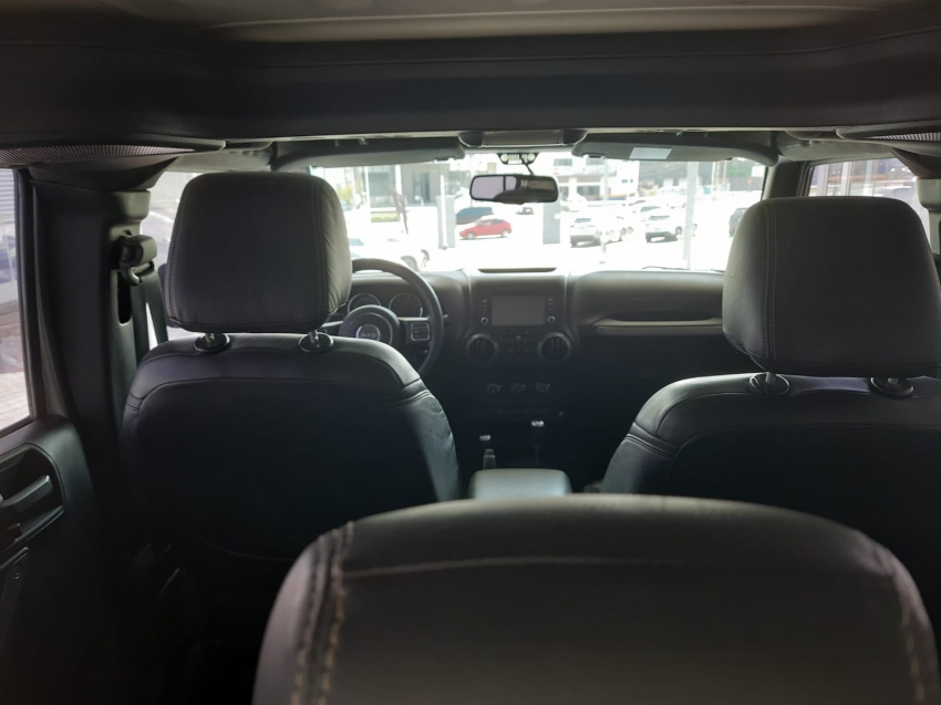 jeep wrangler 3.6 sport 4x4 v6 12v gasolina 2p automatico 4p 201527