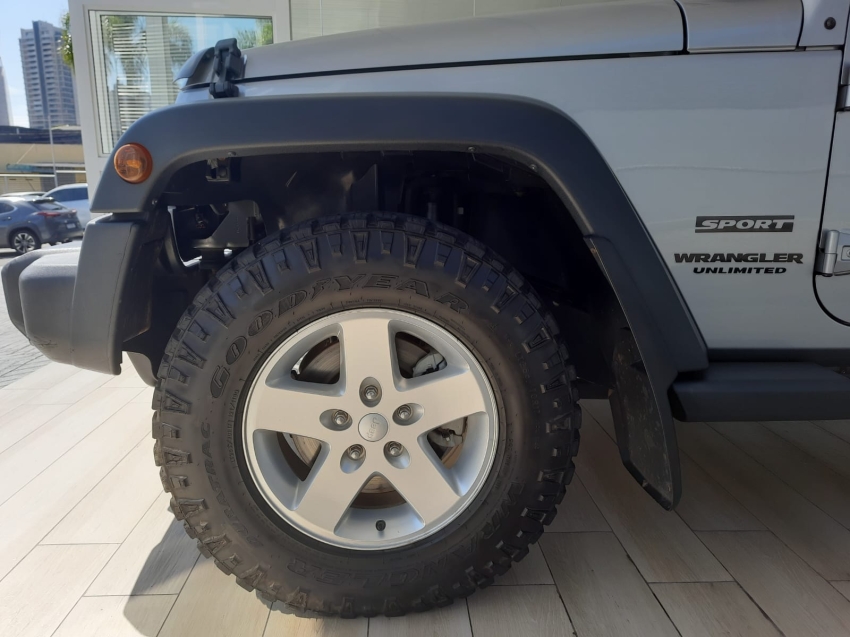 jeep wrangler 3.6 sport 4x4 v6 12v gasolina 2p automatico 4p 201532