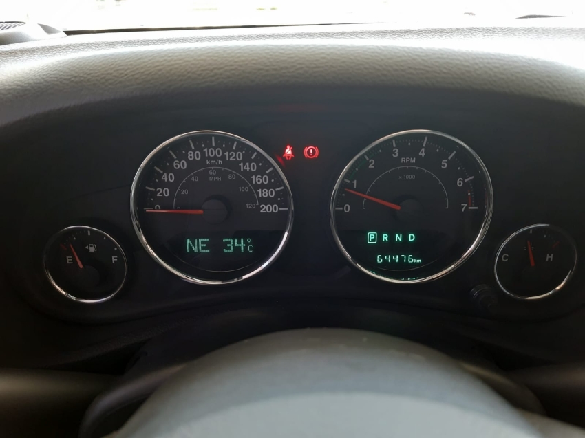 jeep wrangler 3.6 sport 4x4 v6 12v gasolina 2p automatico 4p 201516