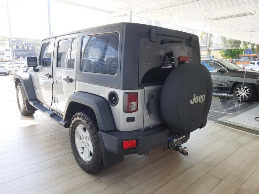 jeep wrangler 3.6 sport 4x4 v6 12v gasolina 2p automatico 4p 20154