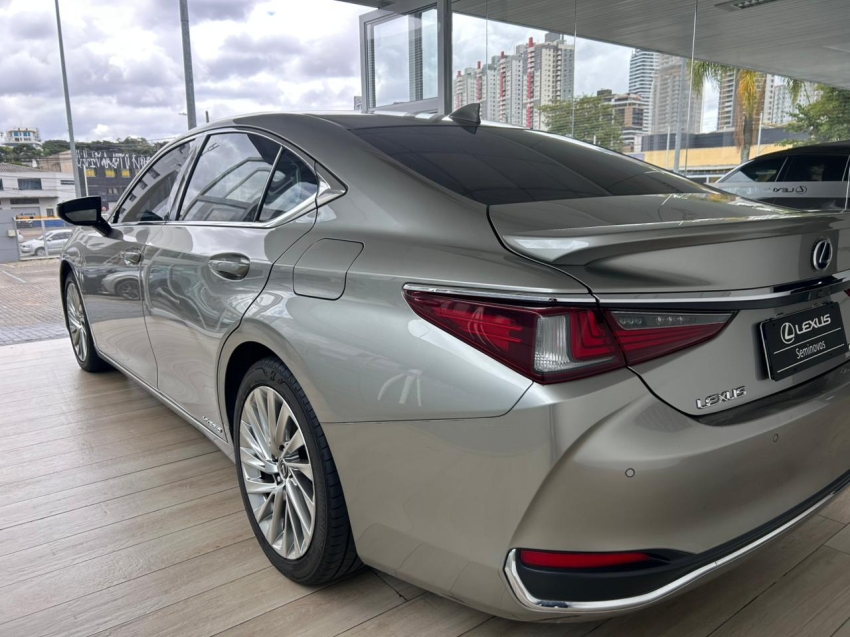 lexus es 300h 2.5 16v hibrido luxury cvt 4p automatico 20213