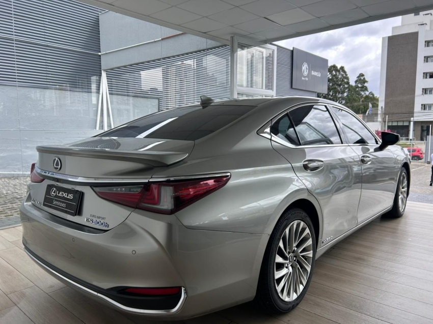 lexus es 300h 2.5 16v hibrido luxury cvt 4p automatico 20214