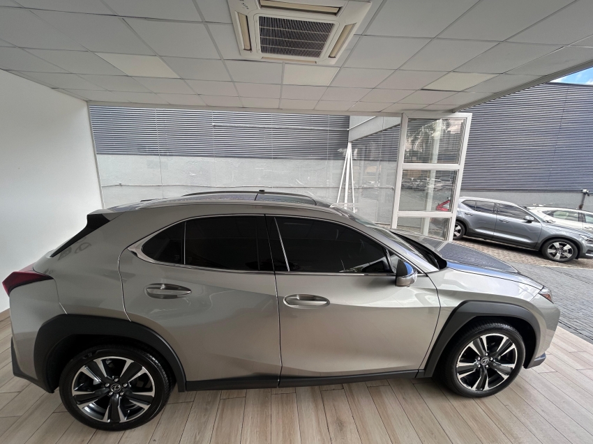 lexus ux 300h 2.0 vvt-i hybrid cvt hibrido 4p automatico 20256