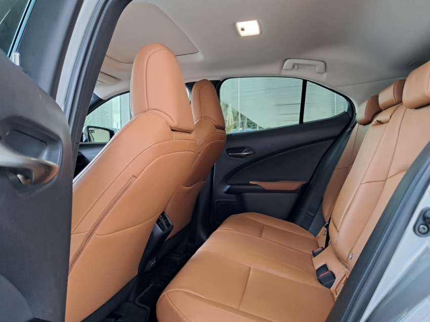 lexus ux 250h 2.0 vvt-i hybrid luxury cvt hibrido 4p automatico 20227
