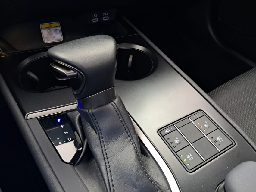 lexus ux 250h 2.0 vvt-i hybrid luxury cvt hibrido 4p automatico 202316