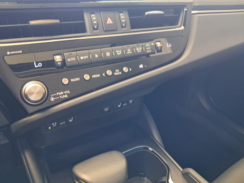 lexus es 300h 2.5 16v hibrido luxury cvt 4p automatico 202314