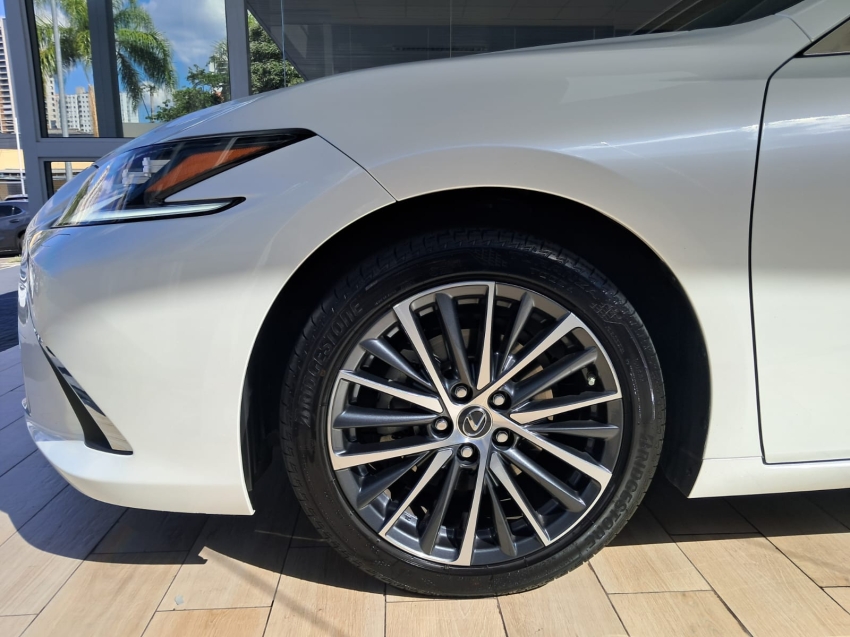 lexus es 300h 2.5 16v hibrido luxury cvt 4p automatico 202320