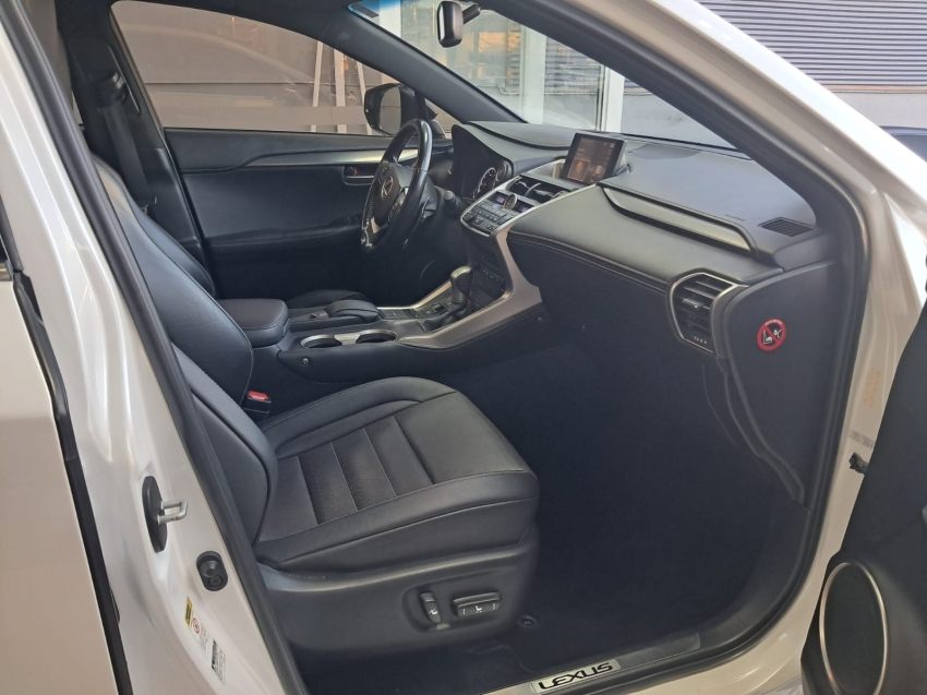 lexus nx 200t 2.0 f-sport 4x4 16v turbo gasolina 4p automatico 201616
