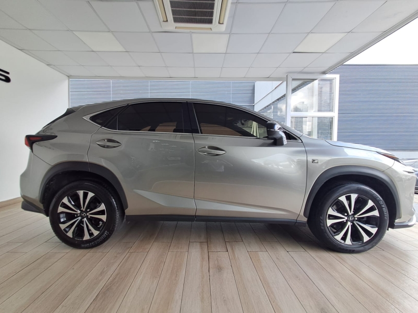 lexus nx 300 2.0 16v vvt-i turbo gasolina f-sport 6a/t awd 4p automatico 20186