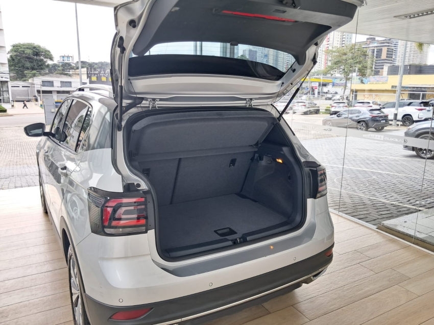 volkswagen t-cross 1.4 250 tsi total flex highline automatico 1.0 4p 202017