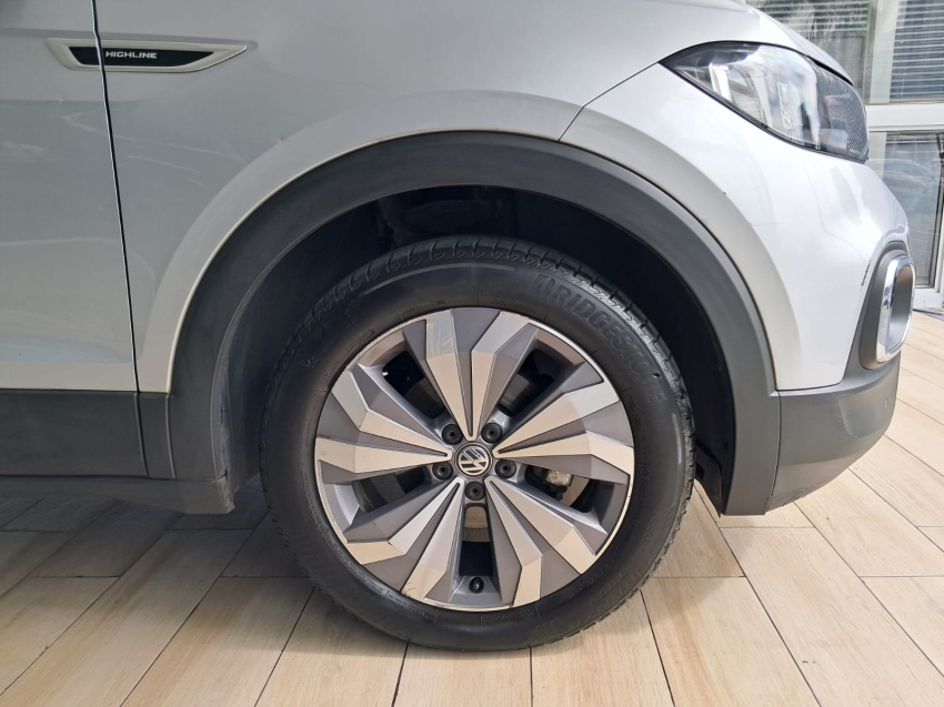 volkswagen t-cross 1.4 250 tsi total flex highline automatico 1.0 4p 202020