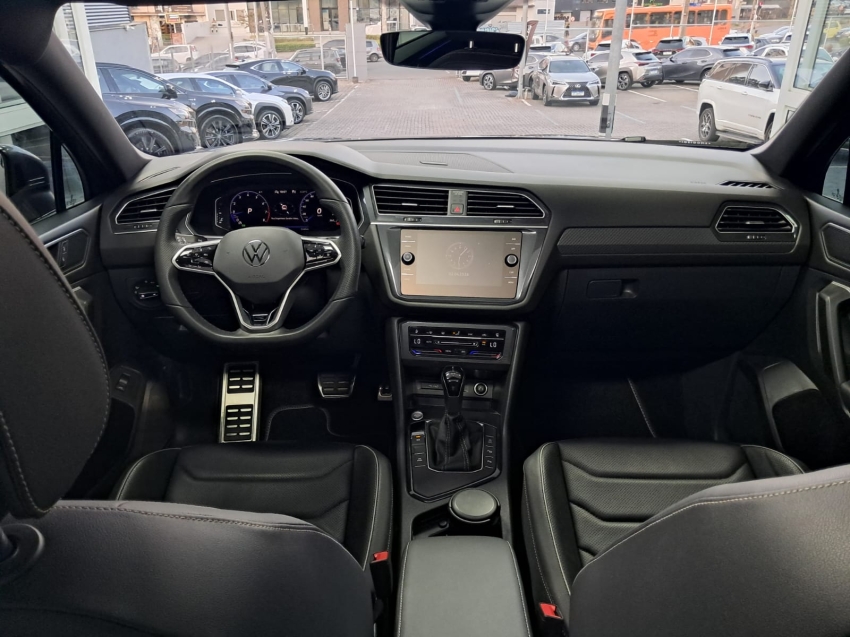 volkswagen tiguan 2.0 300 tsi gasolina allspace r-line automatico 4p 202511