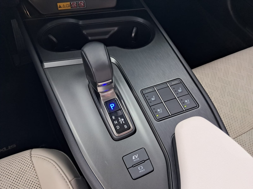 lexus ux 300h 2.0 vvt-i hybrid cvt hibrido 4p automatico 202515