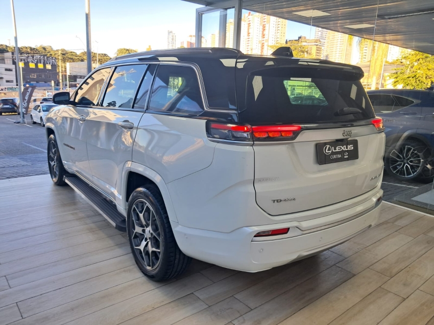jeep commander 2.0 td380 turbo diesel overland at9 4p automatico 20223