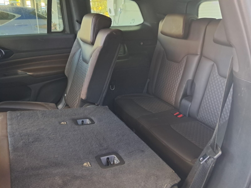 jeep commander 2.0 td380 turbo diesel overland at9 4p automatico 20228