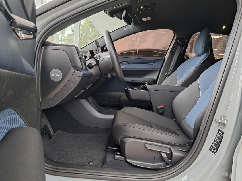 volvo ex30 69 kw eletrico core 2.0 4p automatico 20246