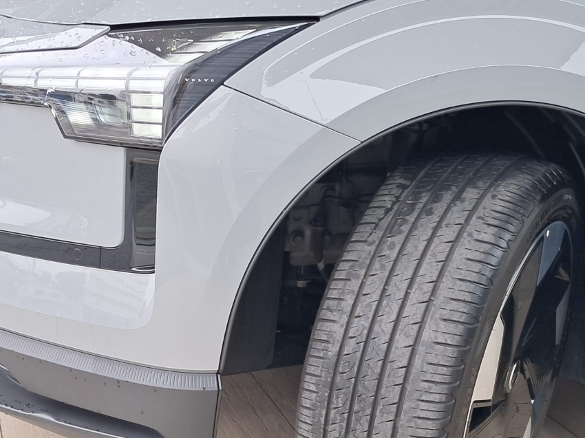 volvo ex30 69 kw eletrico core 2.0 4p automatico 202420