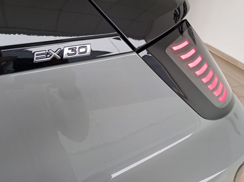 volvo ex30 69 kw eletrico core 2.0 4p automatico 202421