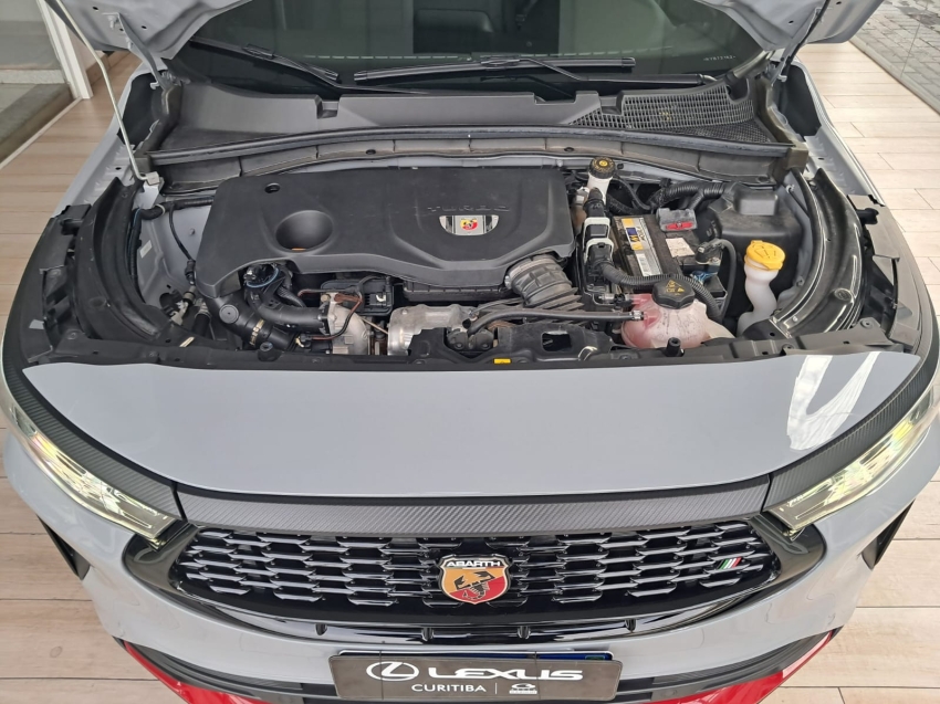 fiat fastback 1.3 turbo 270 flex abarth at6 4p automatico 202421