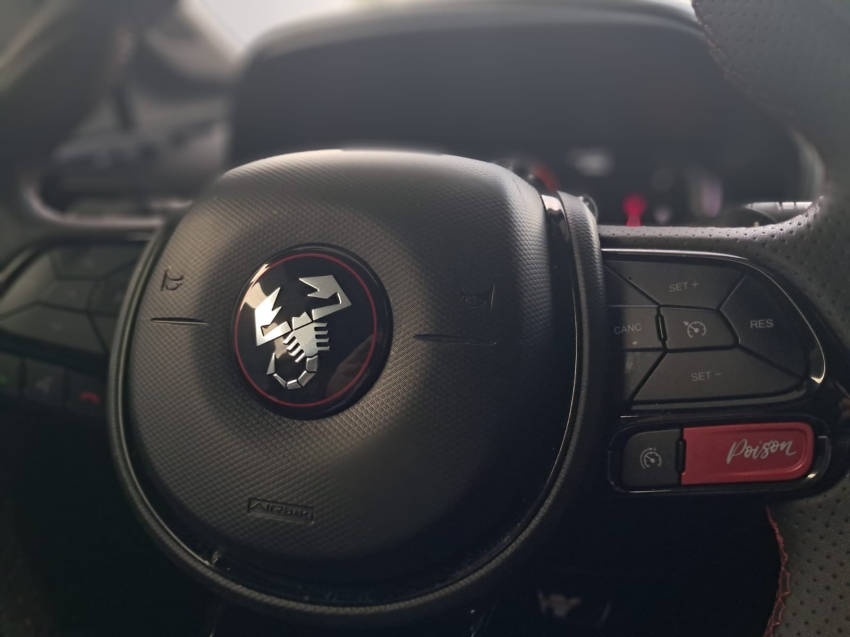 fiat fastback 1.3 turbo 270 flex abarth at6 4p automatico 202415