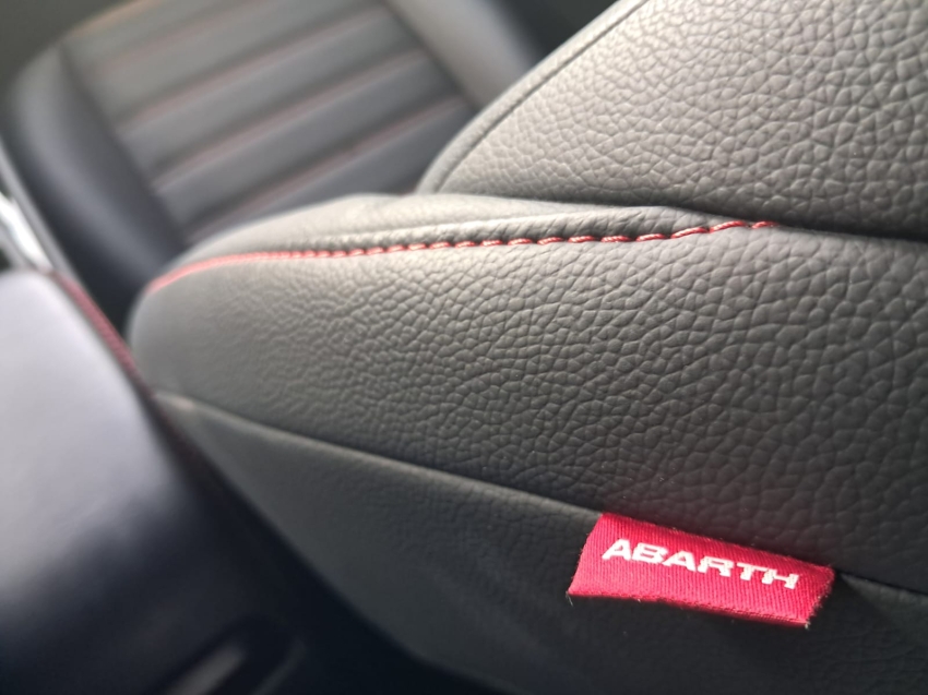 fiat fastback 1.3 turbo 270 flex abarth at6 4p automatico 202416
