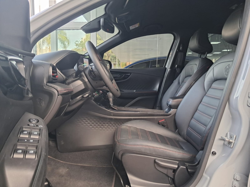 fiat fastback 1.3 turbo 270 flex abarth at6 4p automatico 20247