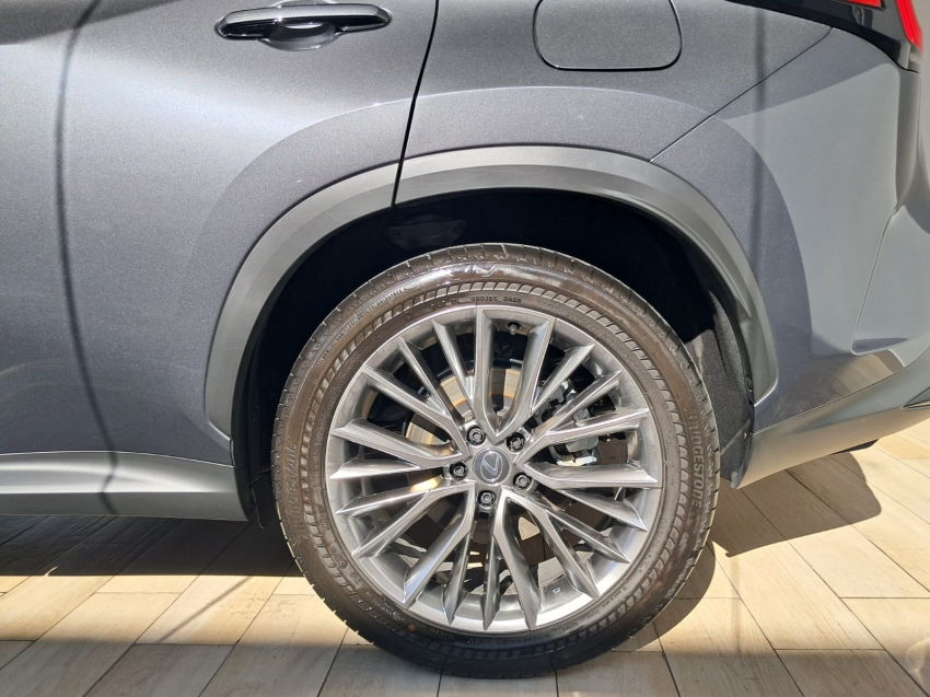lexus nx 350h 2.5 16v vvt-i hybrid luxury cvt awd hibrido 4p automatico 202515