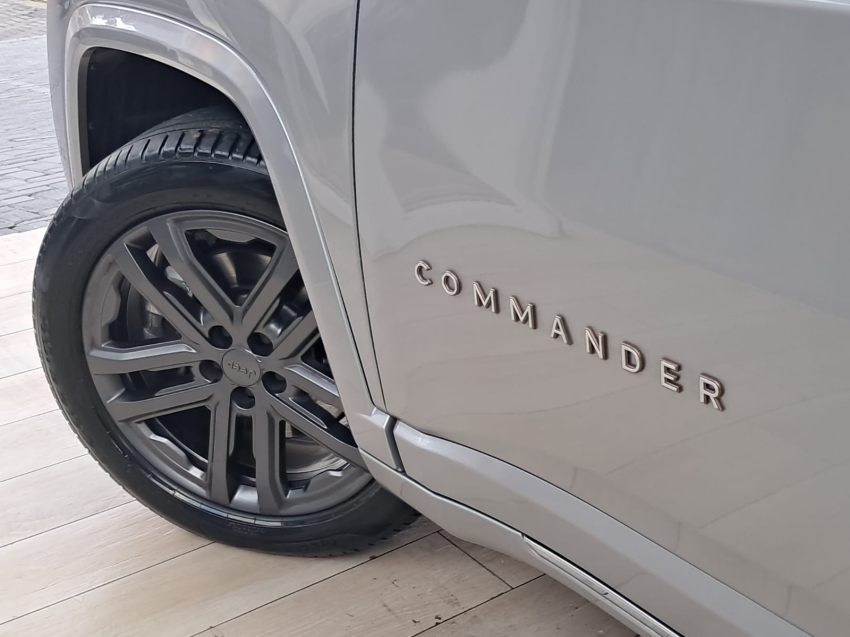 jeep commander 2.0 td380 turbo diesel overland at9 4p automatico 202519