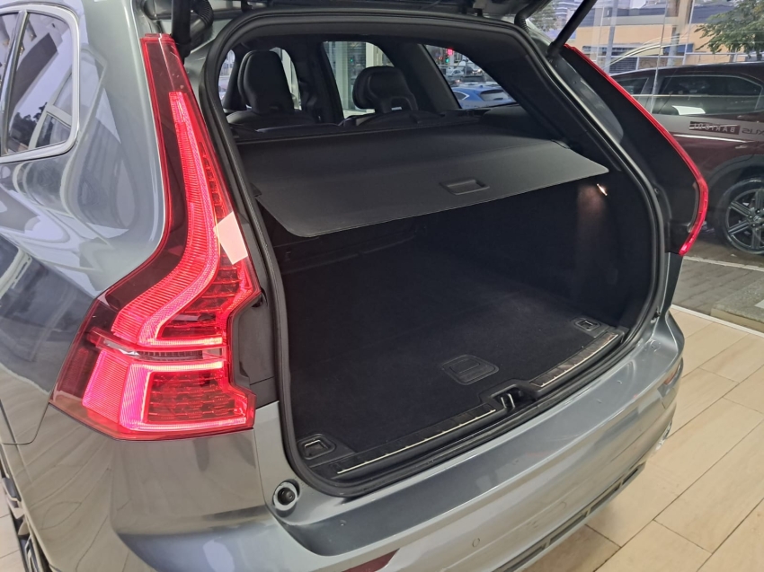 volvo xc60 2.0 t8 hybrid r-design awd geartronic hibrido 4p automatico 201918