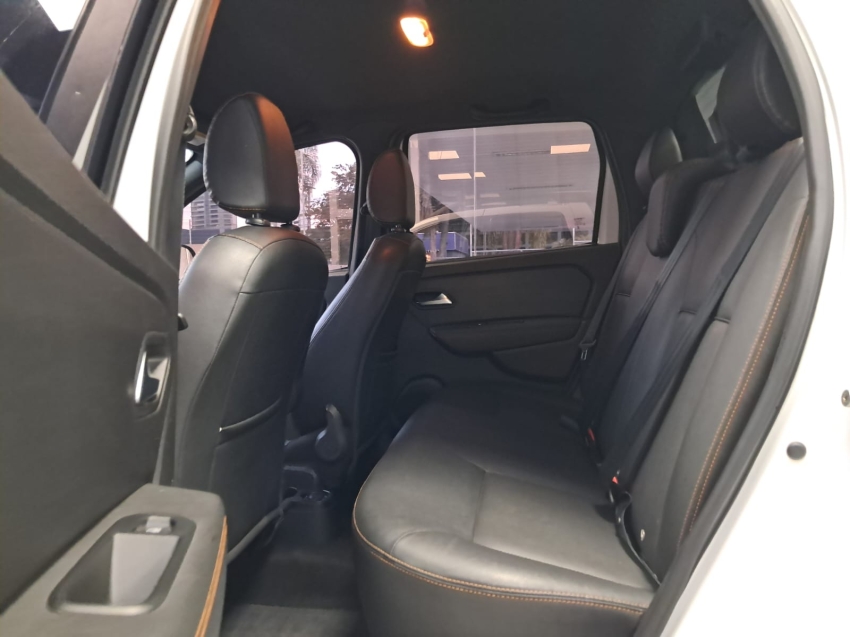 renault oroch 1.3 tce flex outsider x-tronic 4p automatico 20258