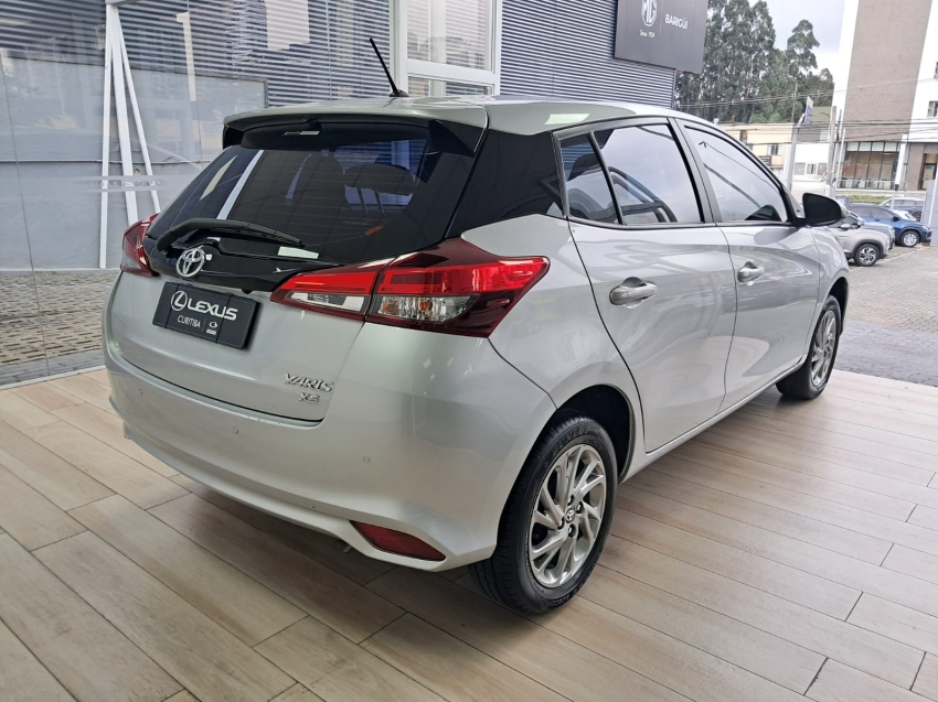 toyota yaris 1.5 16v flex xs connect multidrive 1.3 4p automatico 20235