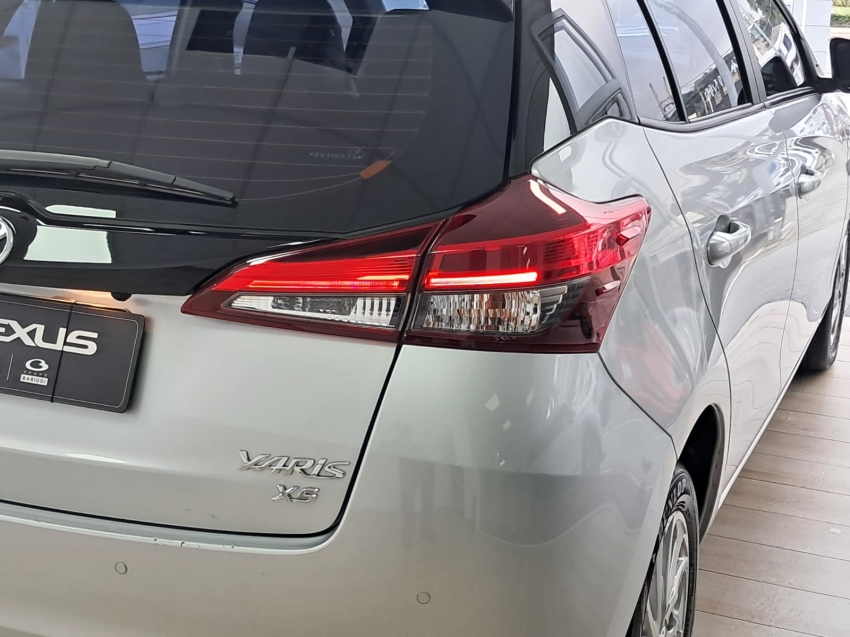 toyota yaris 1.5 16v flex xs connect multidrive 1.3 4p automatico 202320