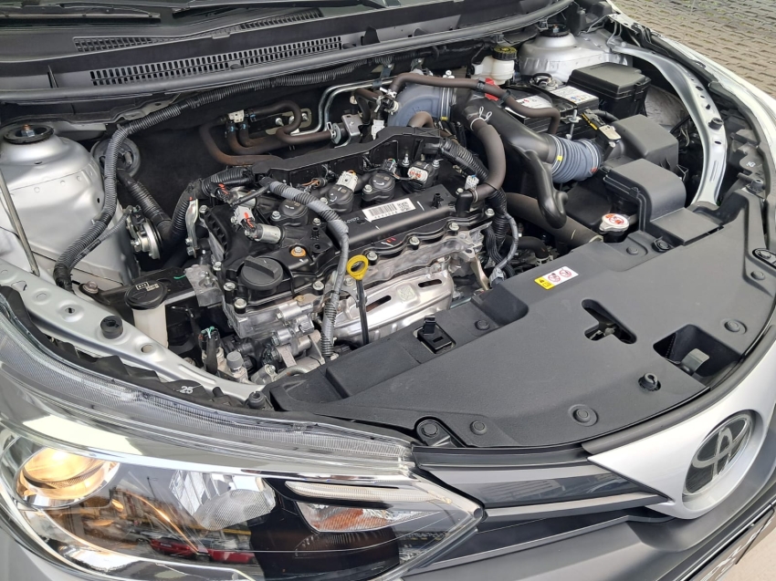 toyota yaris 1.5 16v flex xs connect multidrive 1.3 4p automatico 202318