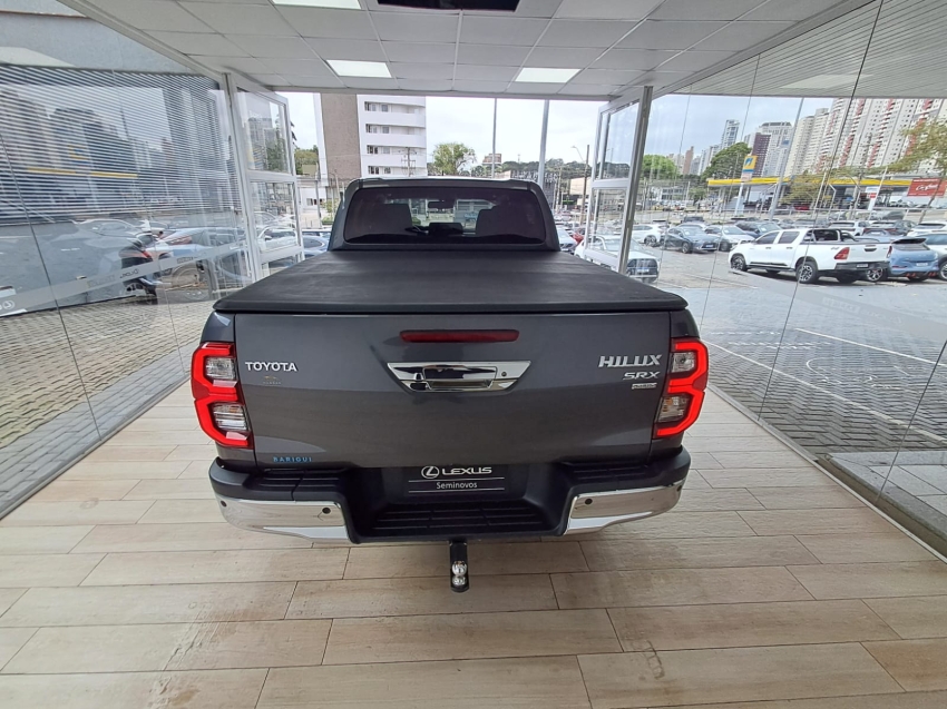 Toyota Hilux 2.8 D-4D Turbo Diesel Cd Srx Plus 4X4 Automatico 4P 2024 5