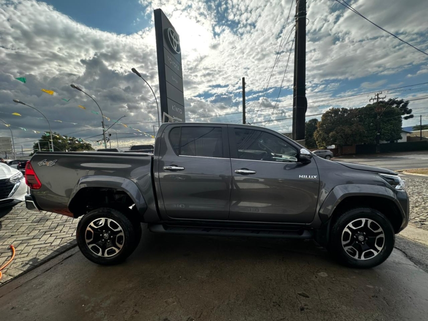 toyota hilux 2.8 d-4d turbo diesel cd srx plus 4x4 automatico 4p 20244
