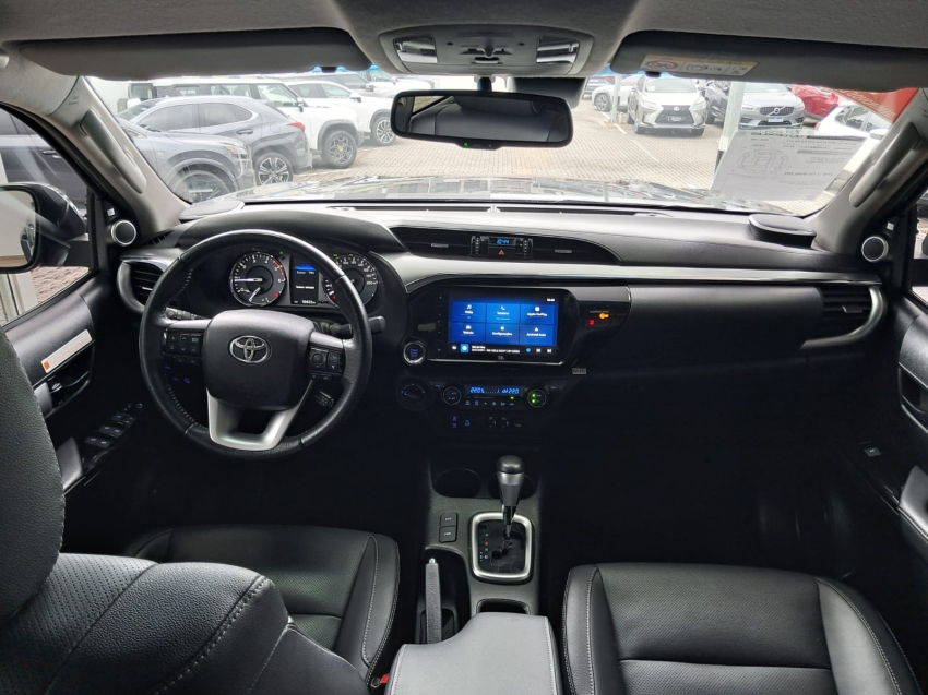 Toyota Hilux 2.8 D-4D Turbo Diesel Cd Srx Plus 4X4 Automatico 4P 2024 10