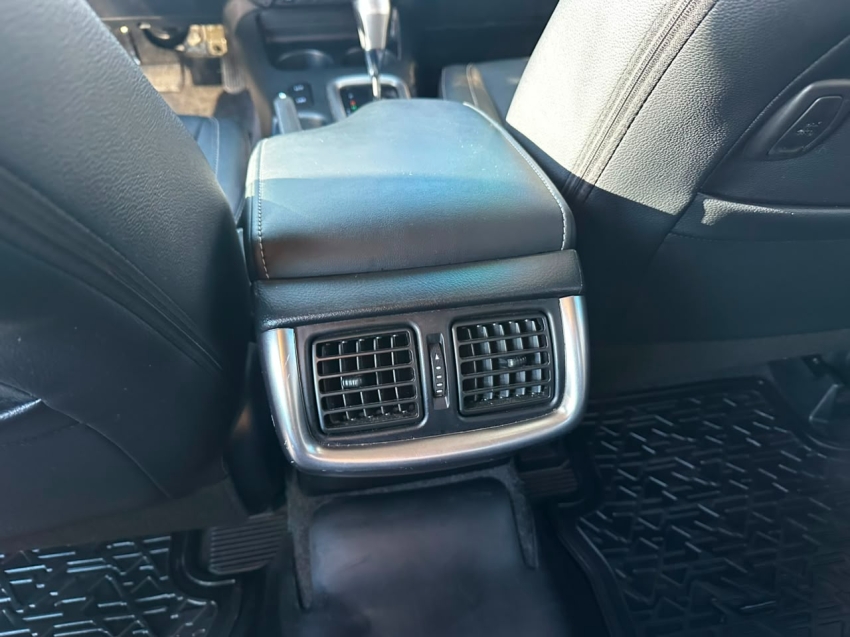 toyota hilux 2.8 d-4d turbo diesel cd srx 4x4 automatico 4p 202314