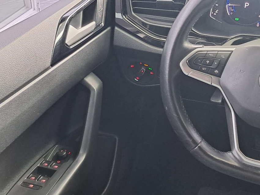volkswagen nivus 1.0 200 tsi total flex highline automatico 4p 202118