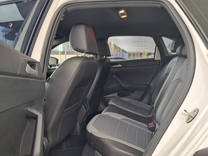 volkswagen nivus 1.0 200 tsi total flex highline automatico 4p 20217