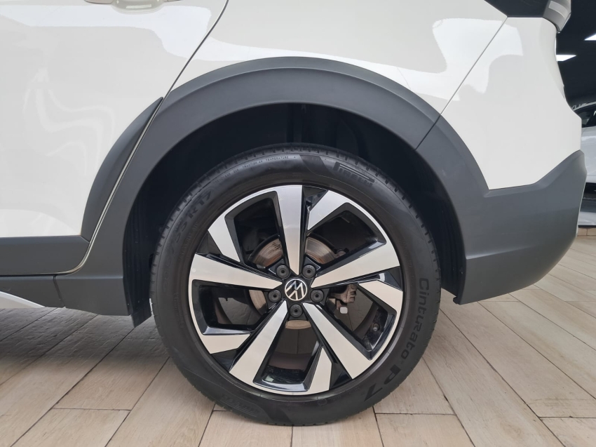 volkswagen nivus 1.0 200 tsi total flex highline automatico 4p 202114