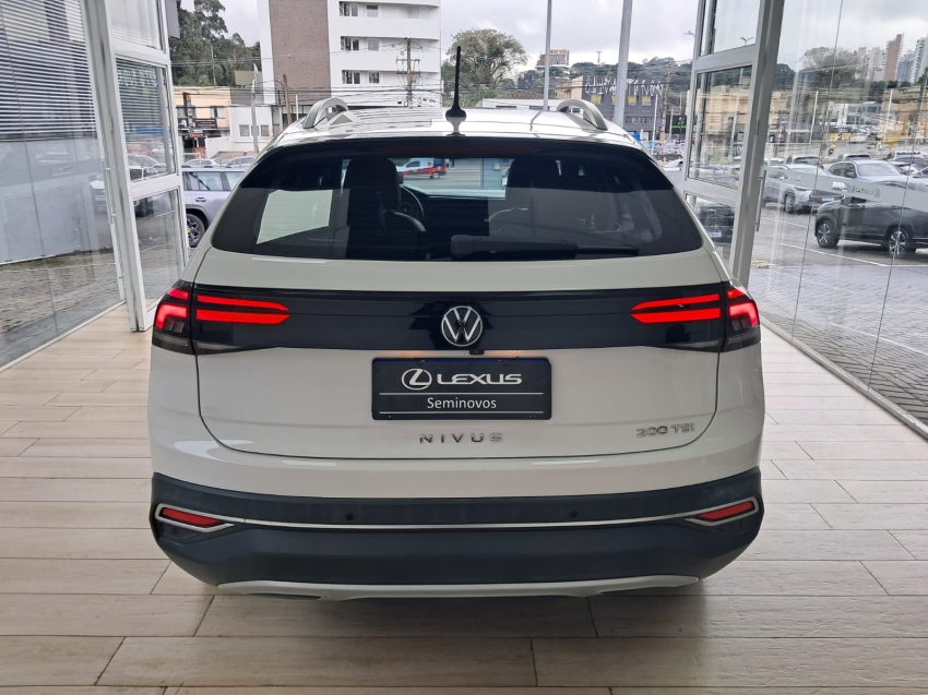 volkswagen nivus 1.0 200 tsi total flex highline automatico 4p 20214