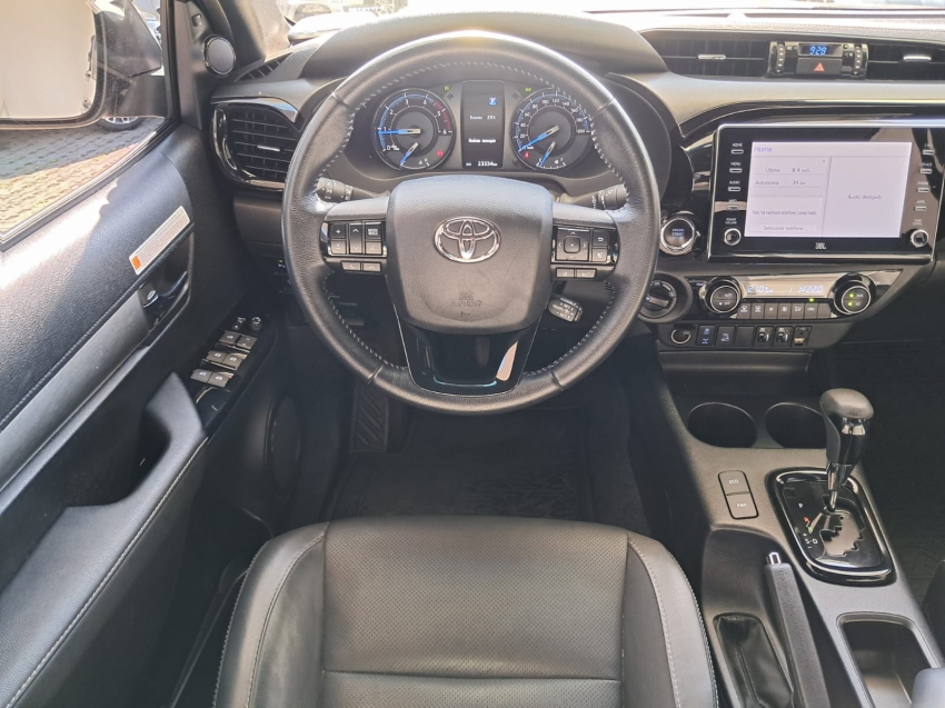 toyota hilux 2.8 d-4d turbo diesel cd conquest 4x4 automatico 4p 202310