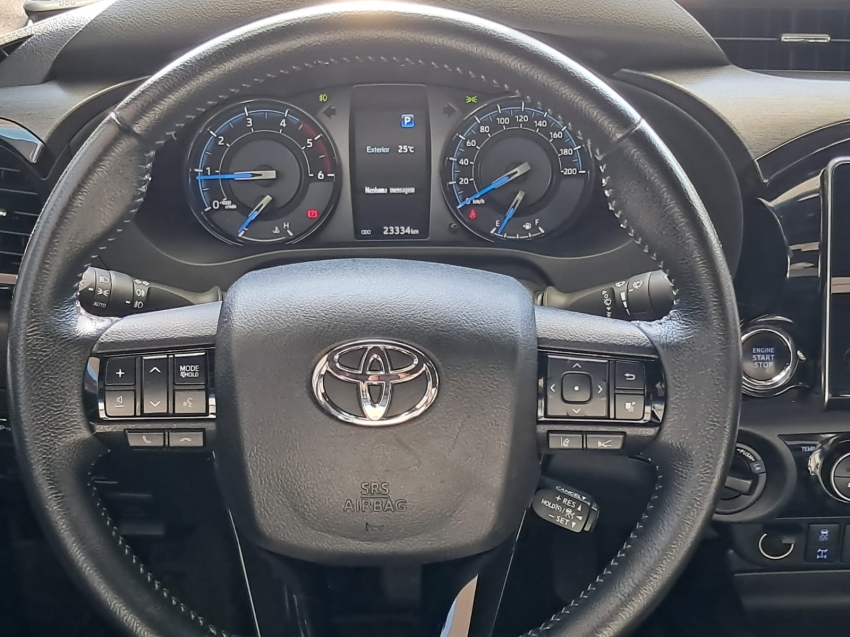 toyota hilux 2.8 d-4d turbo diesel cd conquest 4x4 automatico 4p 202311