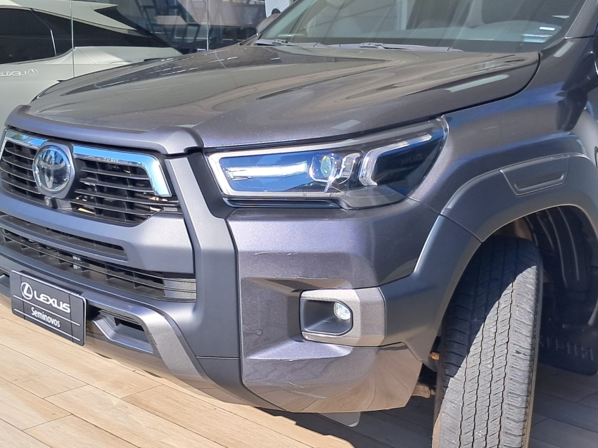 toyota hilux 2.8 d-4d turbo diesel cd conquest 4x4 automatico 4p 202323
